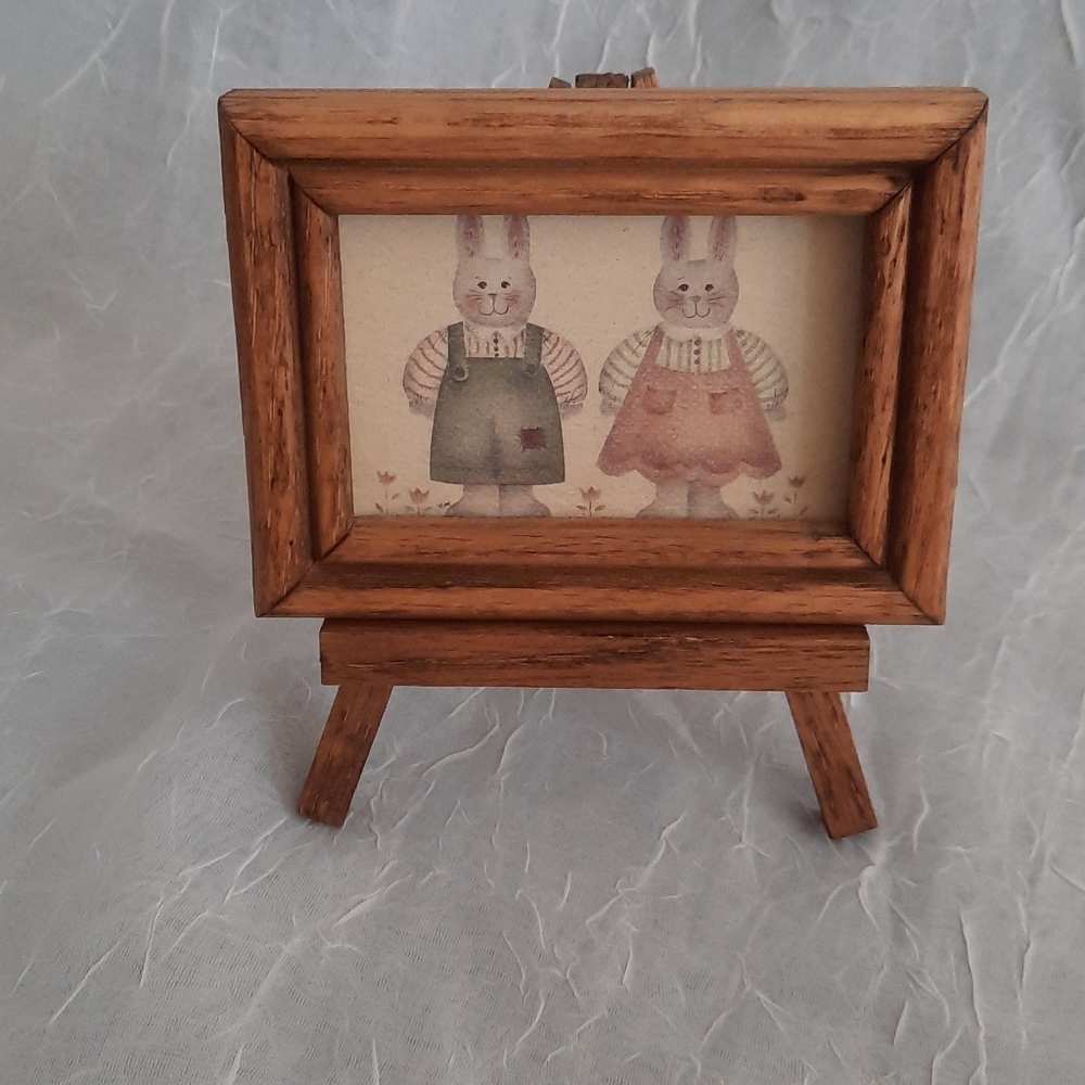 Bunny picture and easel EUC